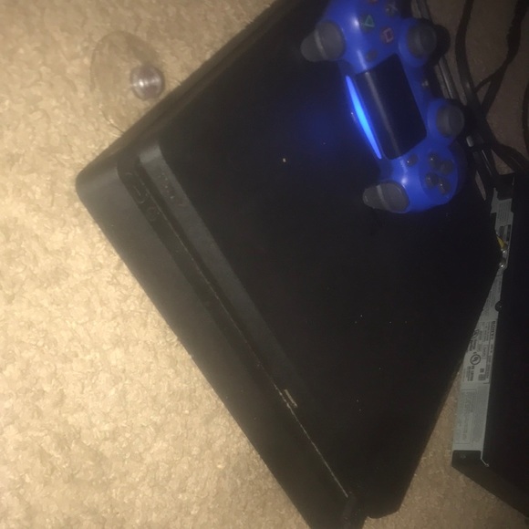 Ps4 - Picture 2 of 2